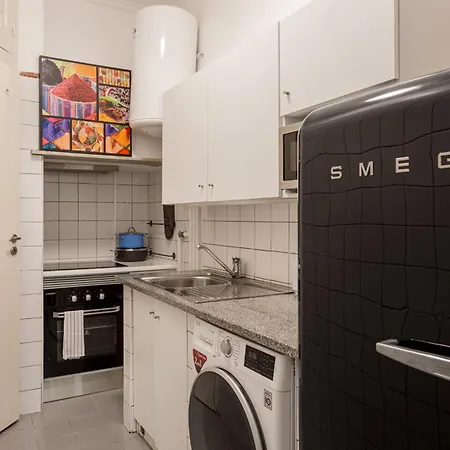 Quiet Bloom - In Estrela Apartment